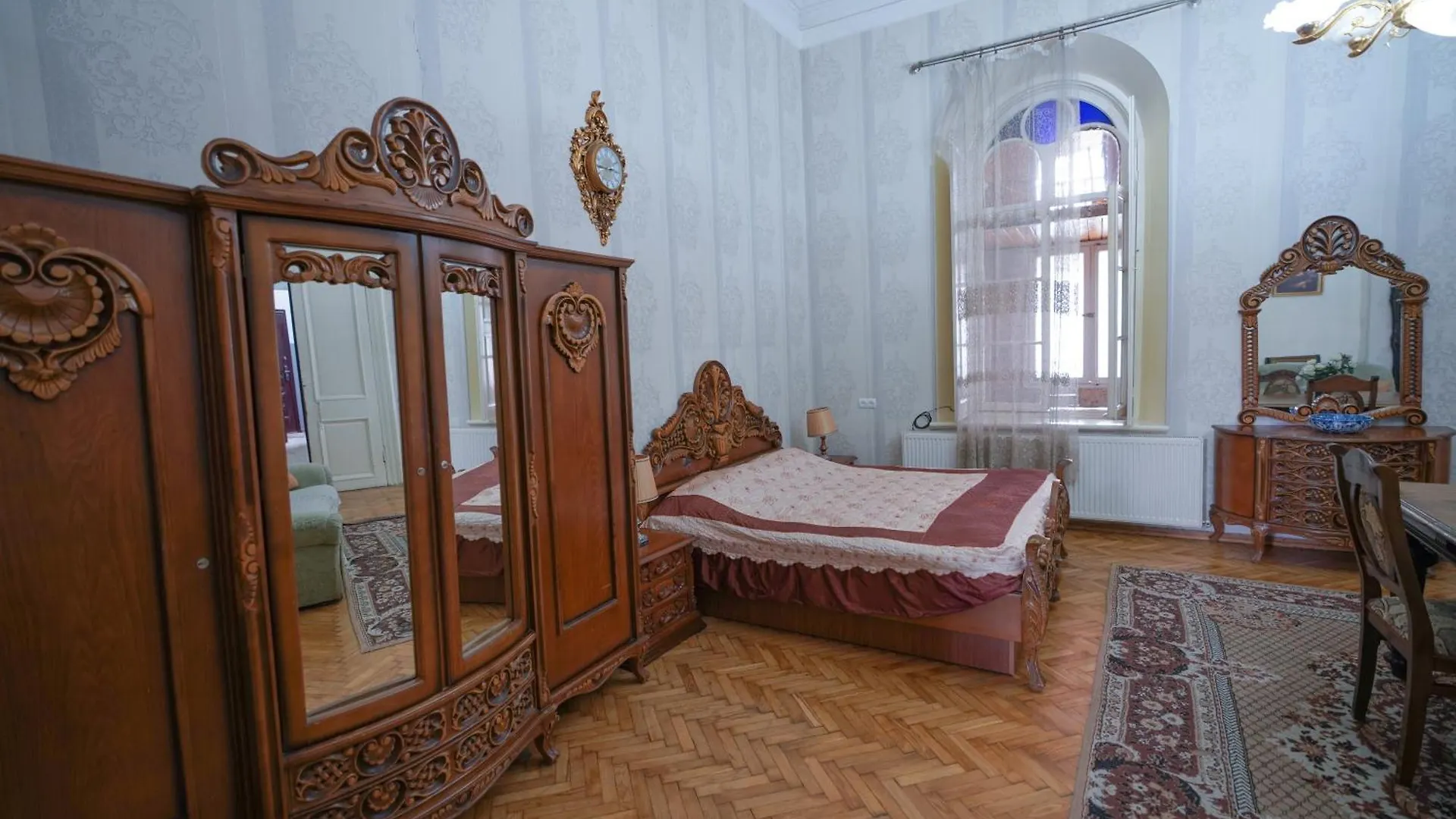 Apartments In Historic XIX Century Building Of Old Tbilisi - Walk To Everything